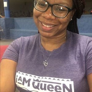 Meet your Posher, Lakisa